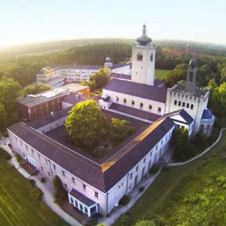 Leerhotel Het Klooster Амерсфорт Екстер'єр фото